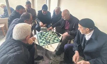 Bu çayevinde oyunun adı satranç
