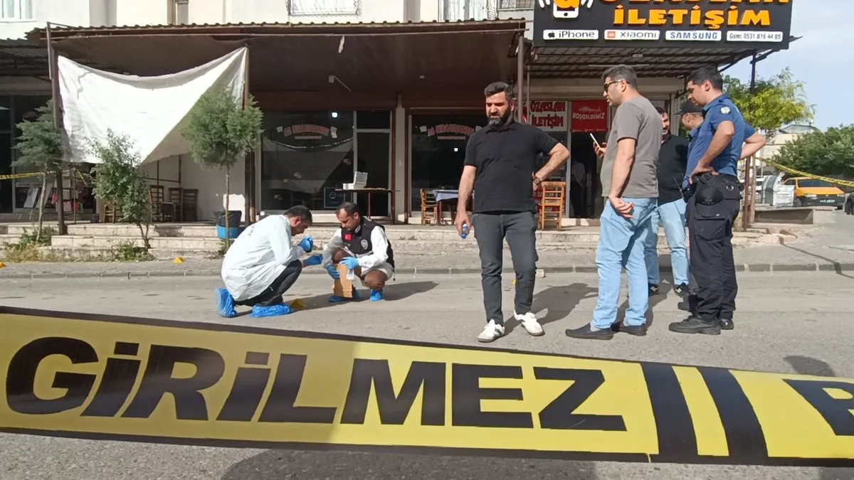 Sokak ortasında vuruldu