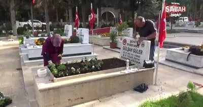 15 Temmuz şehidi Gülşah Güler’in annesi, kızının mezarını çiçeklerle donattı | Video