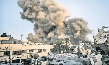 Gazze’de camiyi bombaladılar