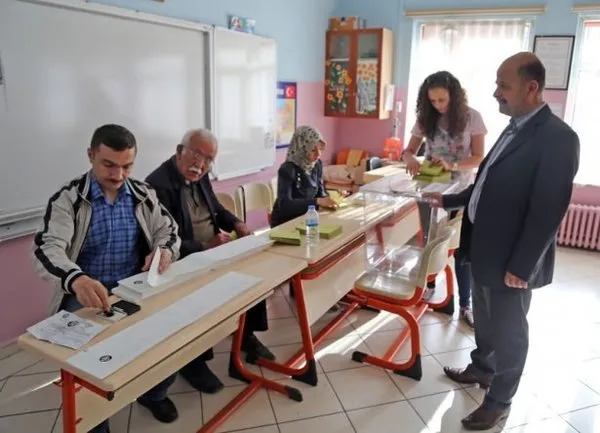 İşte sandık başından ilk kareler
