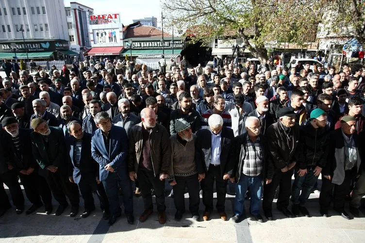 İdlib’de hayatını kaybedenler için gıyabi cenaze namazı