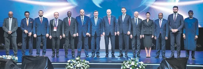 baskan-erdogan-2-istanbul-dogal-kaynaklar-zirvesinde-konustu-turkiye-enerjide-vazgecilmez-ulke-1779480853842.jpeg