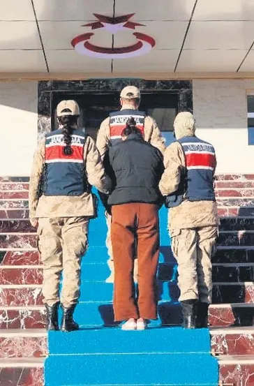 Karı kocadan milyonluk gönül vurgunu