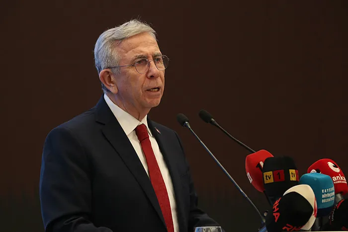 son-dakika-ankara-buyuksehir-belediye-baskani-mansur-yavas-chpden-istifa-etti-1790160063568.jpg