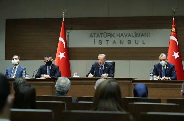 son-dakika-haberi-baskan-erdogan-en-cok-rahatsiz-oldugum-konu-diyerek-acikladi-bedelini-agir-odeyecekler-1638783144983.jpg