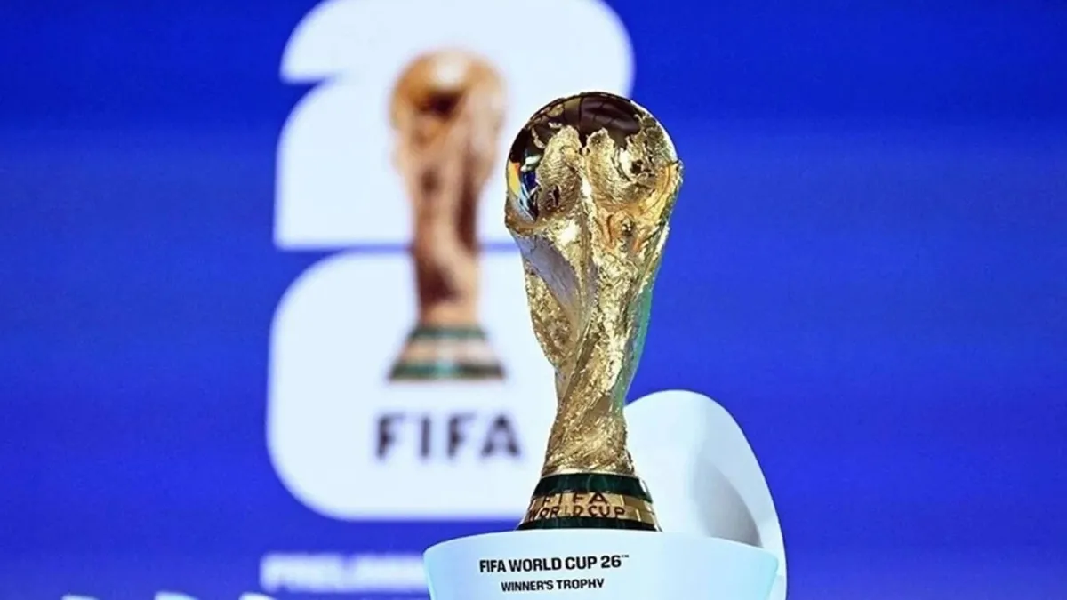 2026 FIFA Dünya Kupası logosu ve futbol topu