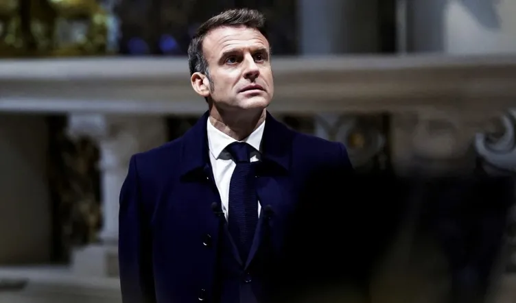 Fransa’da siyasi kriz büyüyor: Macron’a istifa yolu! Yeni başbakan kim olacak?