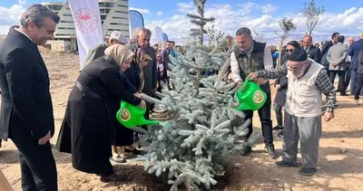 Yaşlılar ve sağlıkçılar fidan dikti #erzurum