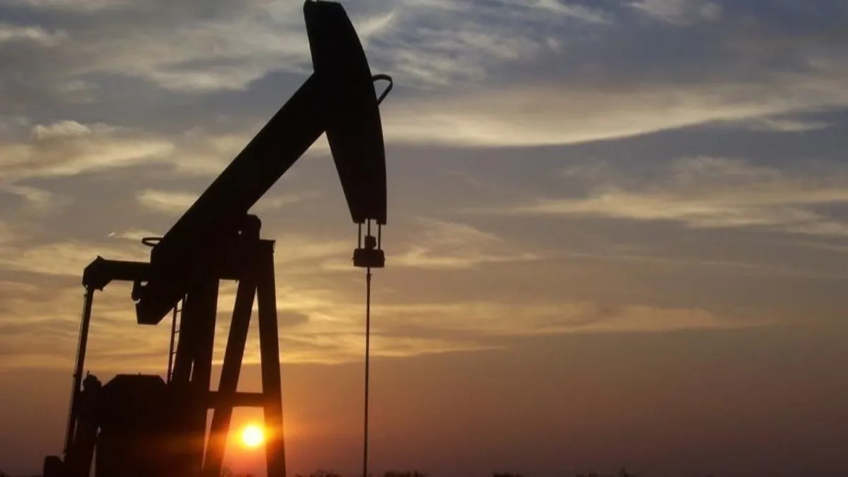 Hürmüz'de gemi trafiği arttı, petrol maliyetleri düştü