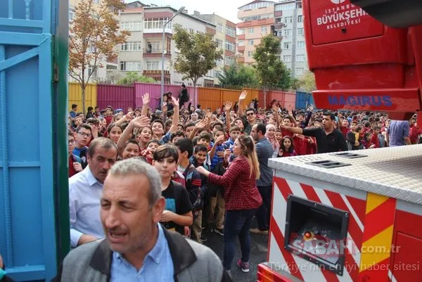 İstanbul'da bir ortaokulda yangın paniği!