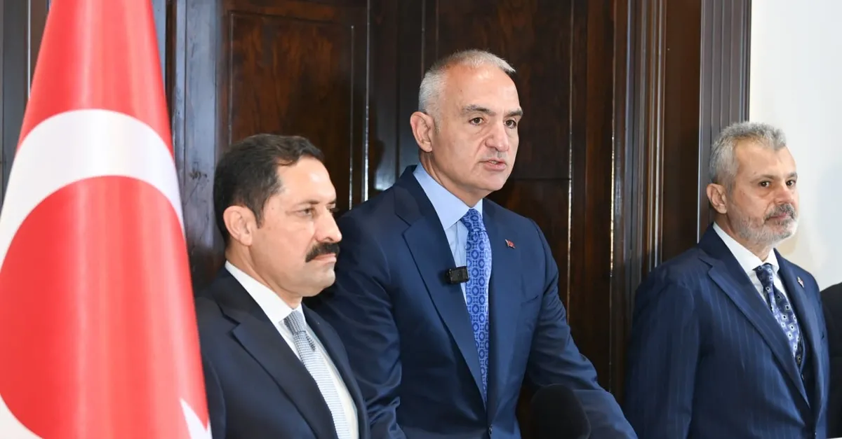 Tarihi eserler aslına dönüyor, şehirler hayat buluyor! Asrın felaketinden asrın ihyasına