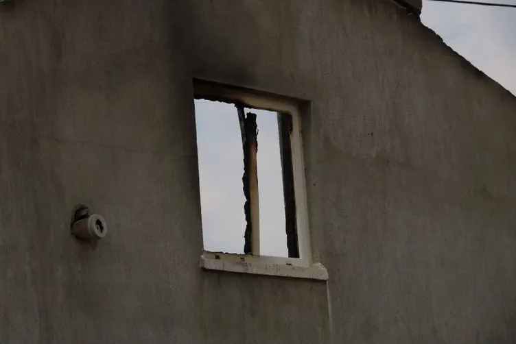 Yerleştikleri 3 ev ve köy odası yandı, şimdi de kıyafetleri yanıyor