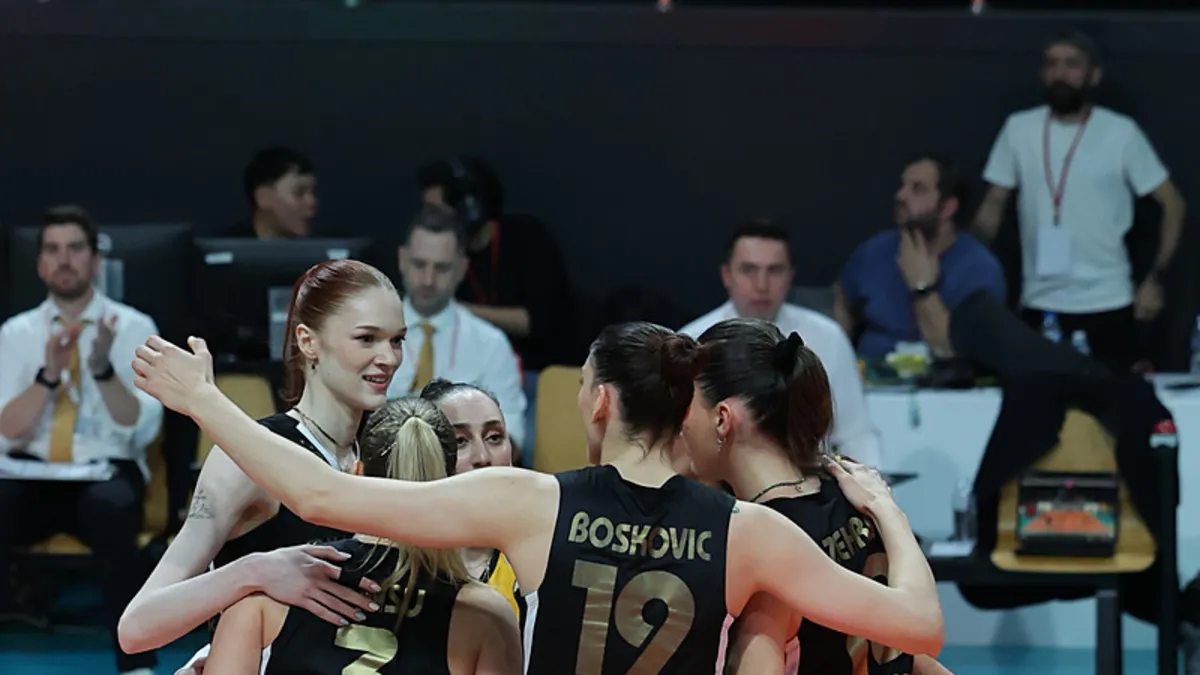 Sultanlar Ligi’nde diğer finalist Vakıfbank! Sultanlar Ligi’nde diğer finalist Vakıfbank!