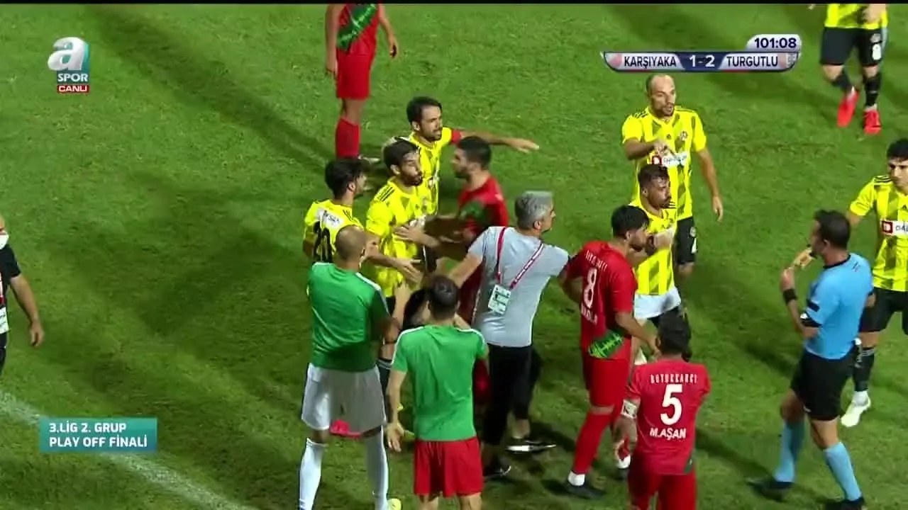 Karsiyaka Turgutluspor Macinda Gergin Anlar Videosunu Izle Son Dakika Haberleri