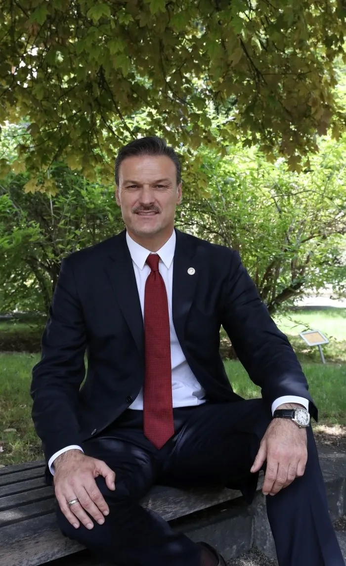 Alpay Ozalan Izmir De Muhalefetten Bile Oy Aldim Pazar Sabah Haberleri