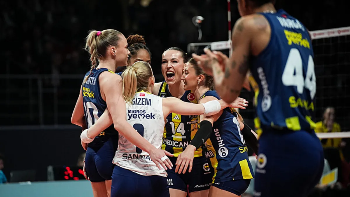 Fenerbahçe kazandı şampiyonluk son maça kaldı! Fenerbahçe kazandı şampiyonluk son maça kaldı!