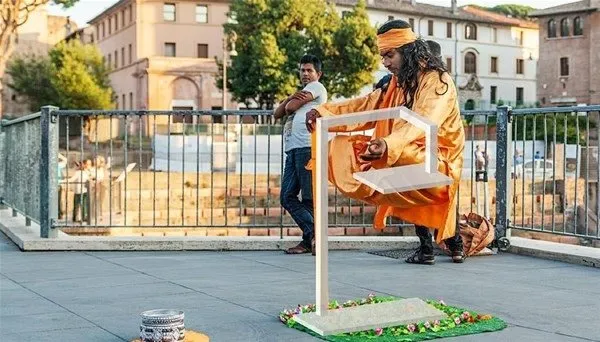 Bu gösterilerin sırrını biliyor musunuz?