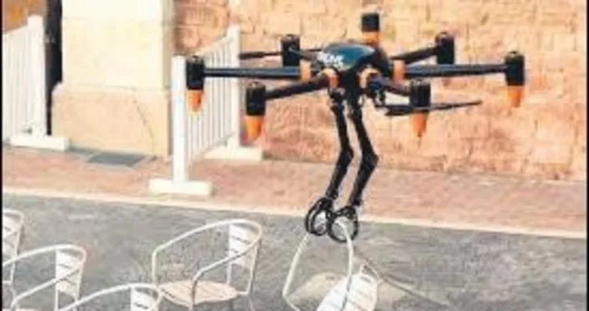 Örümcek kollu drone