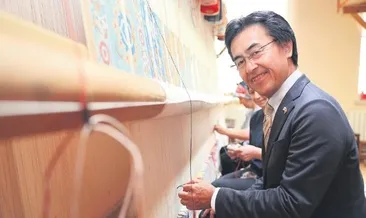 Japon Başkonsolos Hereke halısı dokudu