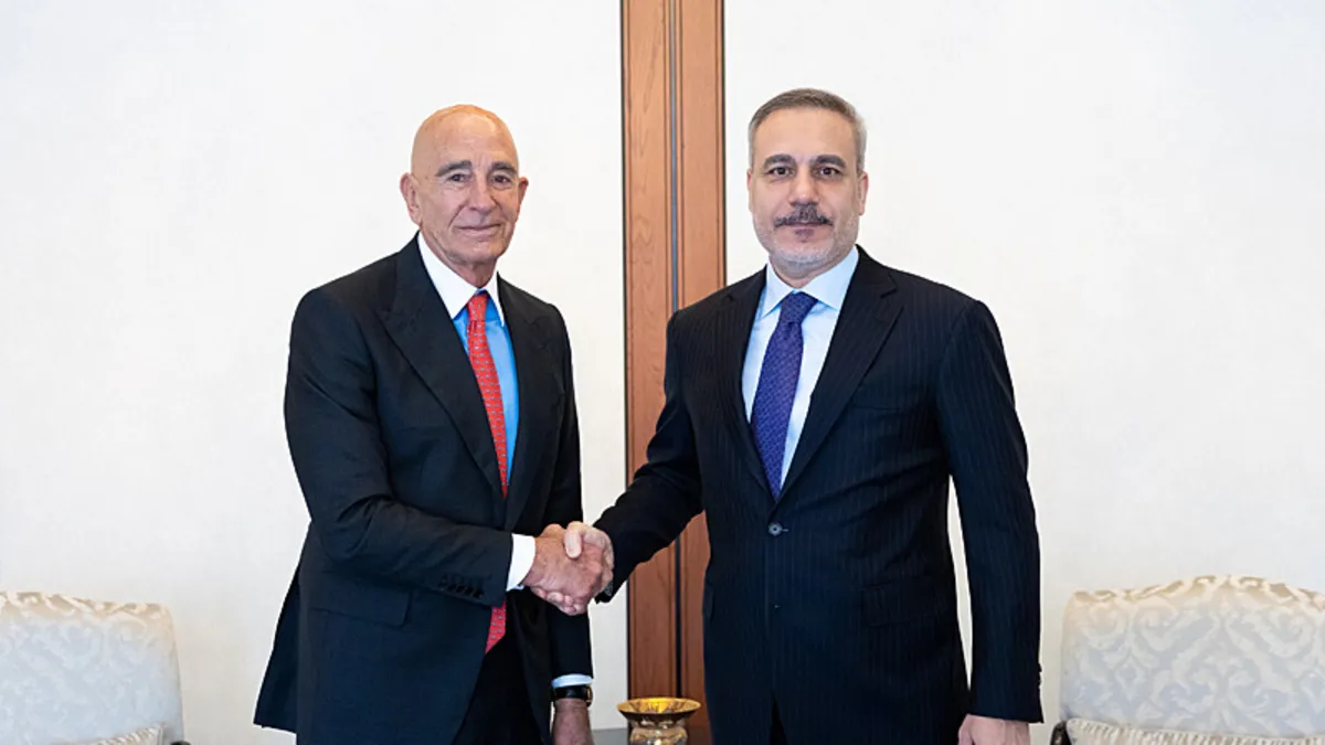 Dışişleri Bakanı Fidan, ABD’nin Ankara Büyükelçisi Barrack’ı kabul etti Dışişleri Bakanı Fidan, ABD’nin Ankara Büyükelçisi Barrack’ı kabul etti