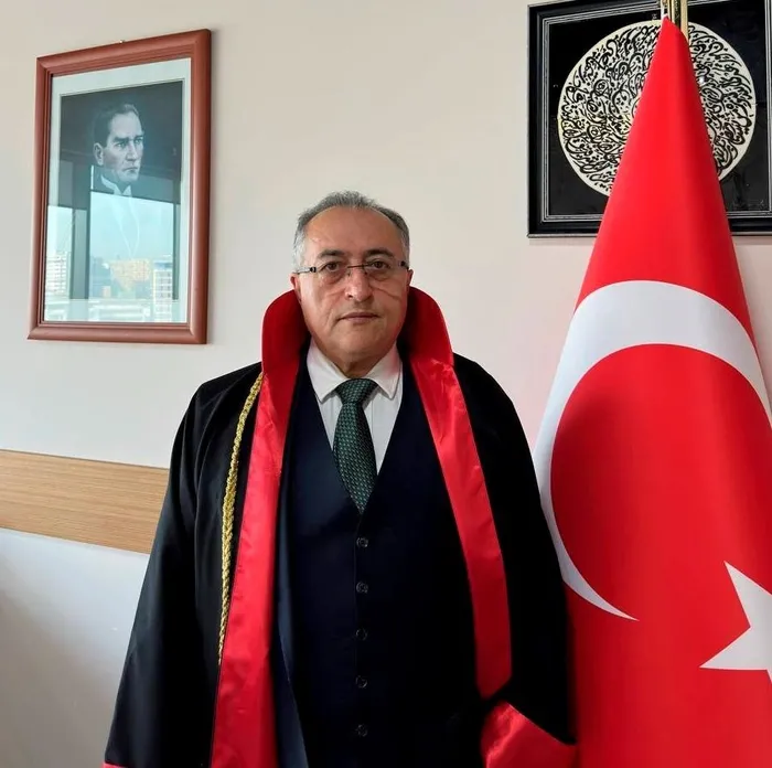 Cesur Savcı Mehmet Demir 17-25 Aralık darbe girişiminin bilinmeyenlerini anlattı: Erdoğan dik durmasa kaos ve iç savaş olurdu