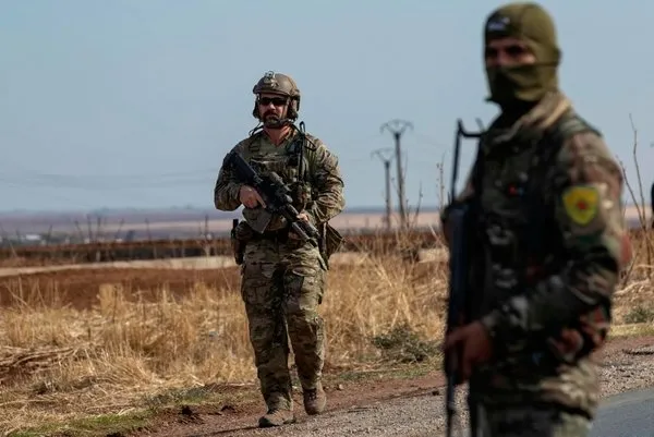 ABD'den Suriye'de sinsi plan! YPG/PKK'lı teröristlere silahlı eğitim...