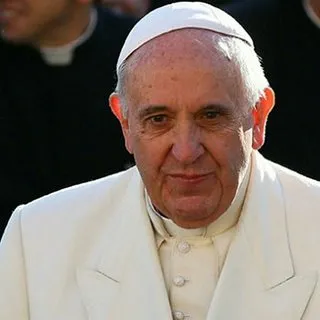 Papa, çocuklara cinsel istismar olayları için özür diledi