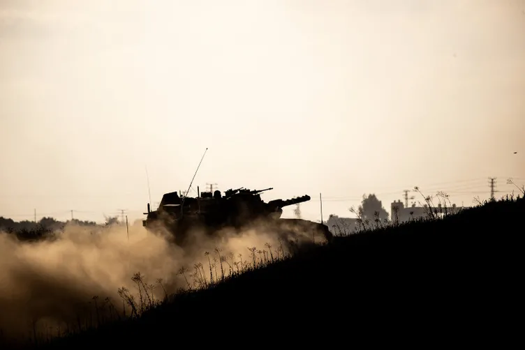 SON DAKİKA | İsrail ordusuna büyük darbe: Üsler ele geçirildi, tanklar imha edildi!