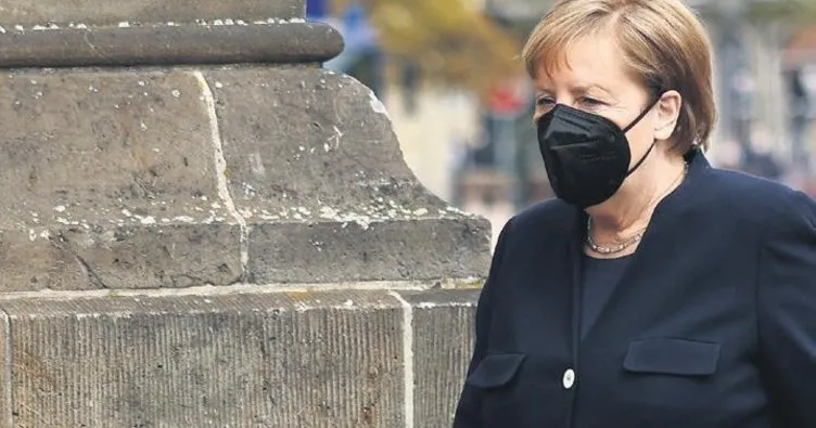 Başbakan Merkel AstraZeneca aşısı oldu