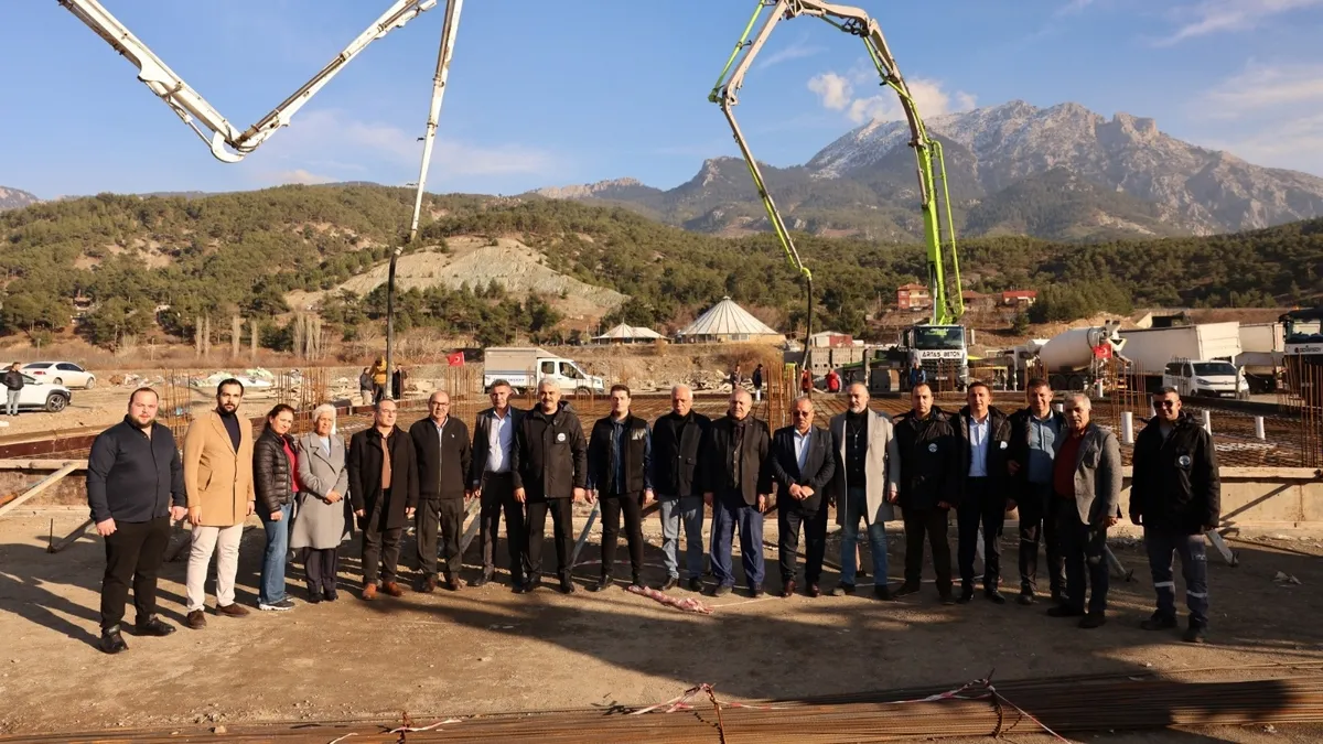 CHP engelledi, halk destekledi