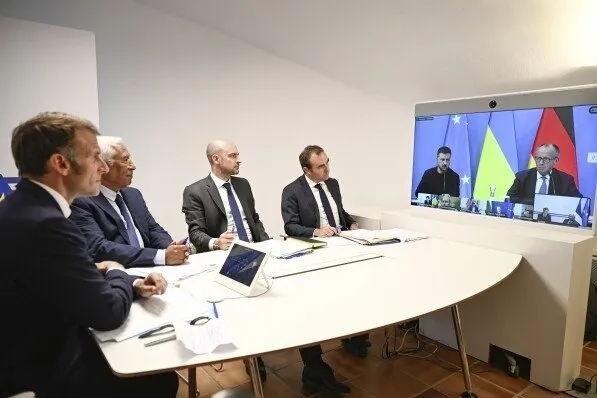 Beyaz Saray’daki Ukrayna zirvesi öncesi gerilim: Trump masaya şartlarını koydu! Zelenskiy geri adım atmıyor