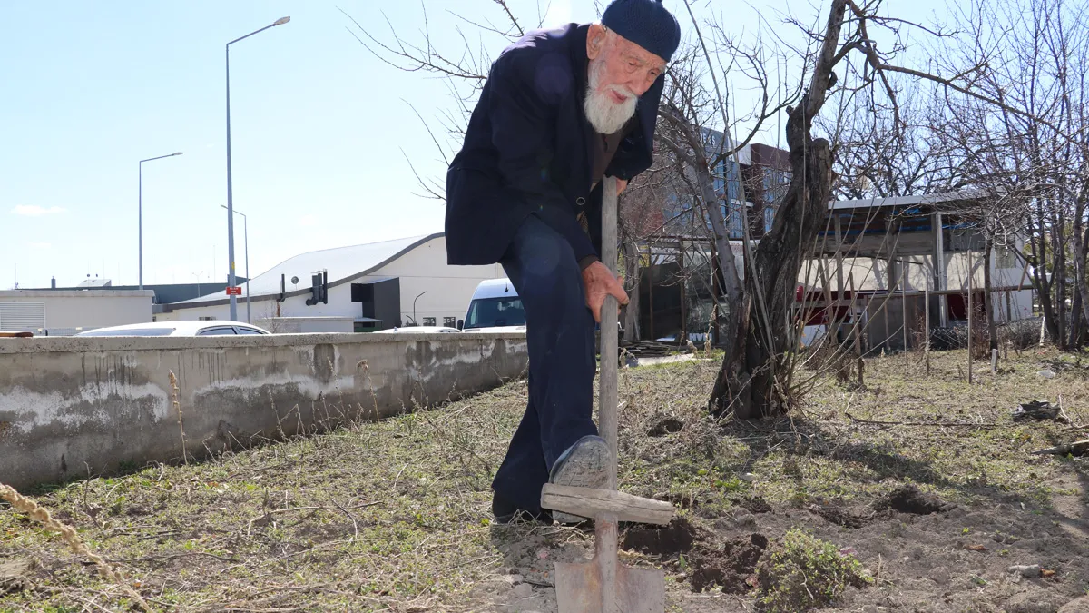 99 yaşındaki Kaya Dede’nin uzun yaşam sırrı: Hiç i…