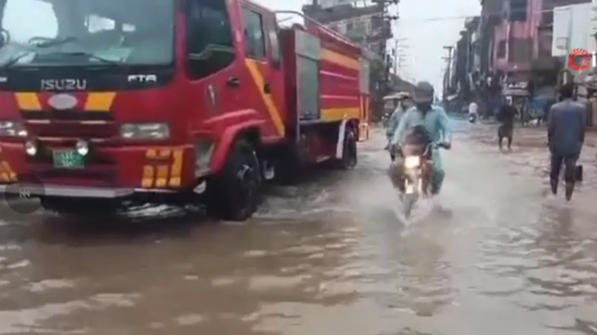 Pakistan’da şiddetli yağışlar can aldı: 11 kişi hayatını kaybetti Pakistan’da şiddetli yağışlar can aldı: 11 kişi hayatını kaybetti