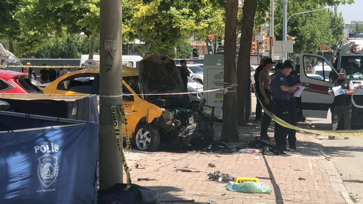 SON DAKİKA | Konya'da feci kaza: 2 ölü, yaralılar var! haber görseli