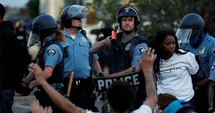 ABD’de onur yürüyüşüne polis müdahalesi