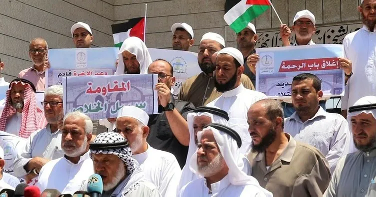 Gazze’de alimler, Rahmet Kapısı Mescidi’nin kapatılmasını protesto etti