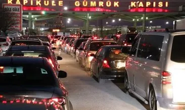 Kapıkule’de ’gurbetçi’ rekoru; son 24 saatte 35 bin 887 yolcu geçiş yaptı