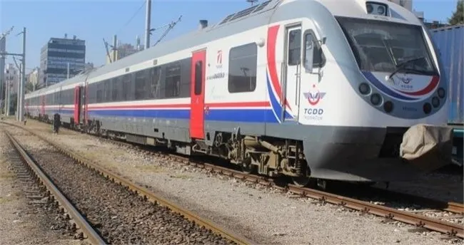 Adana Mersin Tren Saatleri - Adana Tarsus Mersin Tren Seferleri Saat Kaçta Başlıyor ve Akşam Kaça Kadar Var?