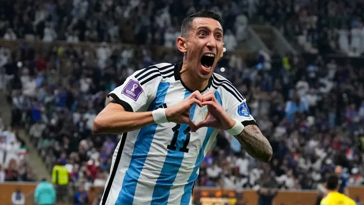 Brad Friedel'dan Di Maria ve Mohica çıkarması