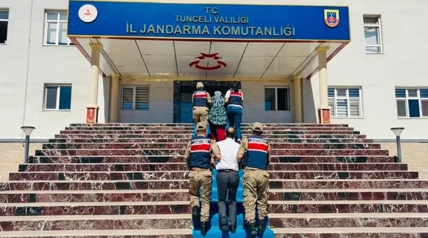 yurt-disina-cikarma-vaadiyle-dolandirilicilik-yaptilar-organize-suc-orgutu-cokertildi-1783071243220.jpg