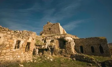 Hasankeyf turizmcilerin gözdesi oldu Hasankeyf turizmcilerin gözdesi oldu