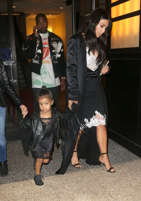 Kim Kardashian’ın aile saadeti