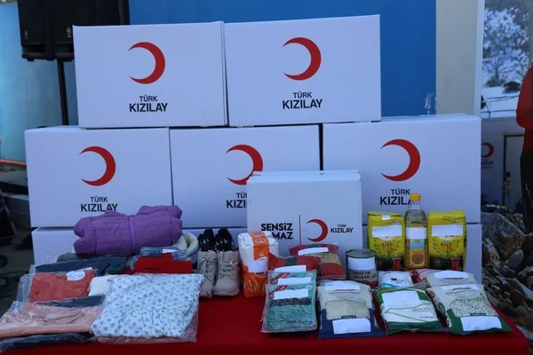turk-kizilay-ramazan-kampanyasini-hataydan-baslatti-1709904546323.jpg