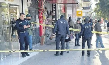 Kalaşnikof’la kuyumcu dükkânı soydular #adana