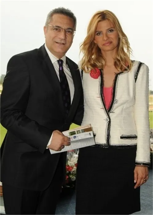 Çarkıfelek yarışmasının sunucusu Mehmet Ali Erbil’den acı haber geldi! Biricik oğlunun...