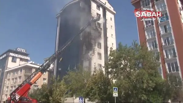 İstanbul Ataşehir'de 9 katlı iş merkezinde yangın