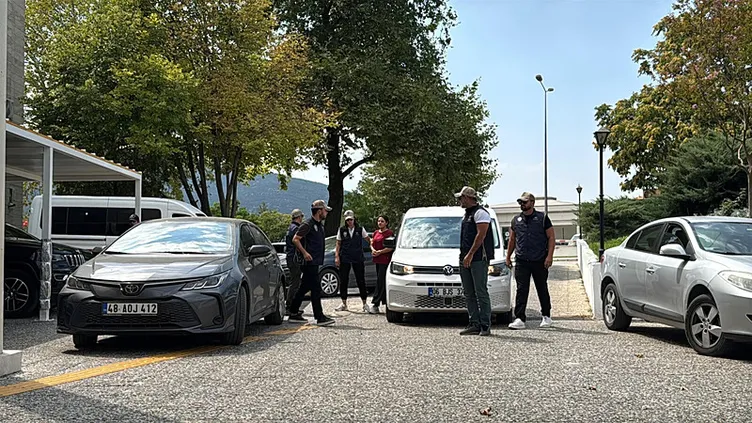 SON DAKİKA | 10 yıllık firarın beyni Ayşe Alanur Karatepe çıktı! Burkay Karatepe ile yazışmaları deşifre oldu: Sadece a planıyla yola çıkmışsınız