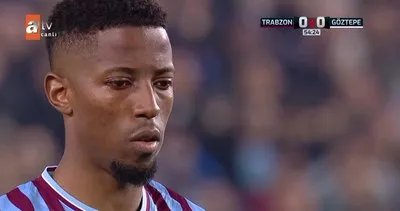Trabzonspor’da Simon Banza penaltı fırsatını değerlendiremedi!
