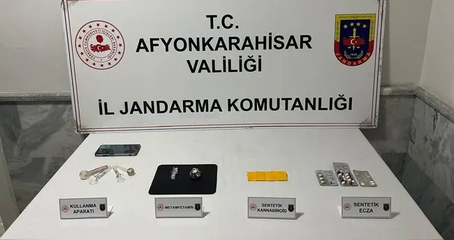 Tır şoförü uyuşturucu satarken yakalandı